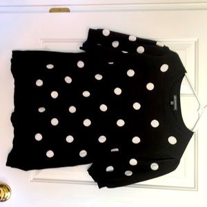 Short sleeve polka dot sweater